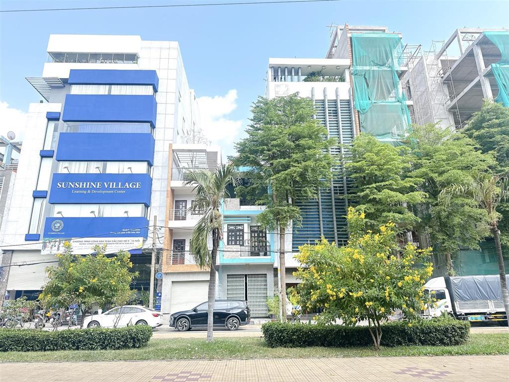Bán nhà mặt tiền đường nguyễn thế truyện p. tân sơn nhì 4.5x16m đúc 4 tấm vị trí đẹp
