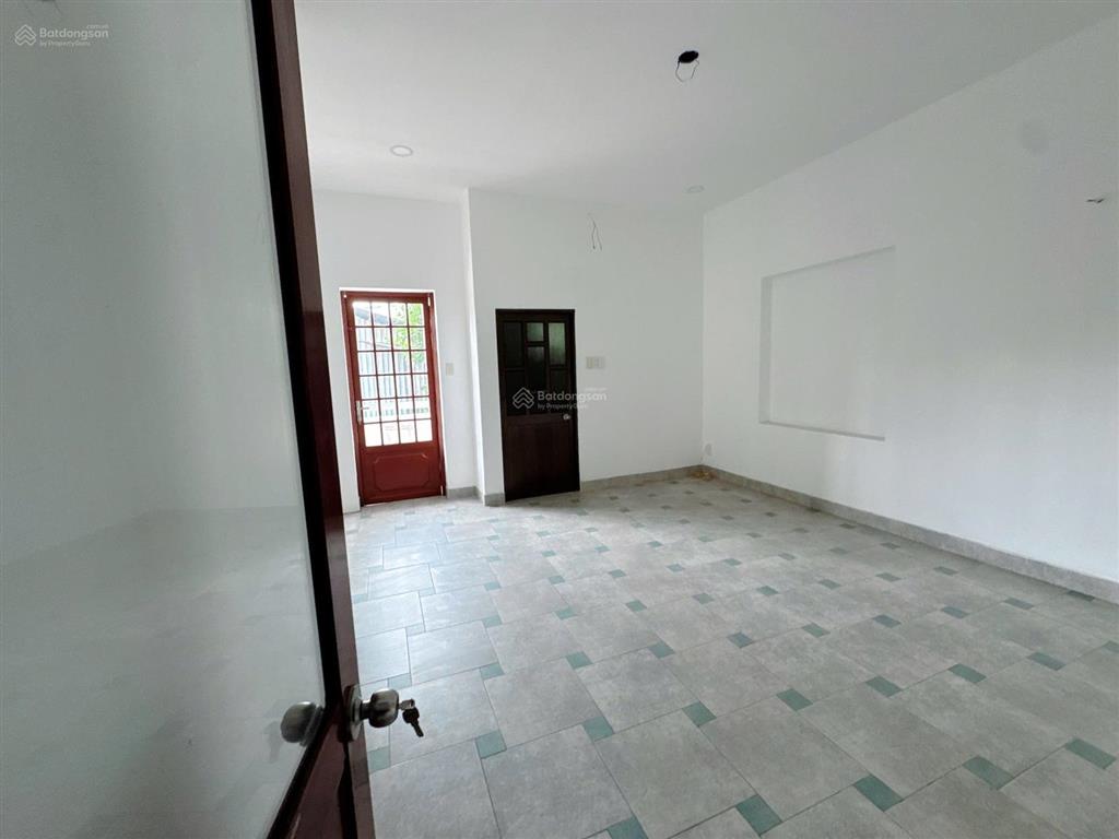Chính chủ cho thuê mặt tiền kinh doanh bình long 9,5x40m đúc 3 tấm trống suốt