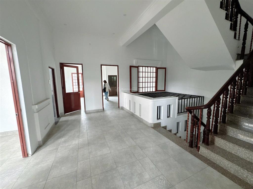 Chính chủ cho thuê mặt tiền kinh doanh bình long 9,5x40m đúc 3 tấm trống suốt