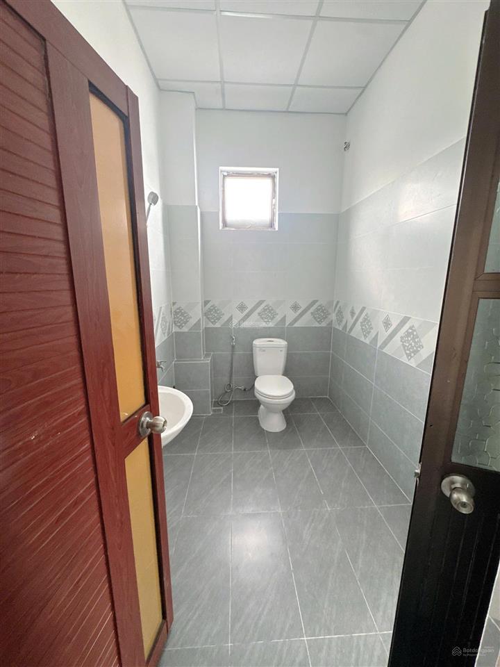 Chính chủ cho thuê mặt tiền kinh doanh bình long 9,5x40m đúc 3 tấm trống suốt