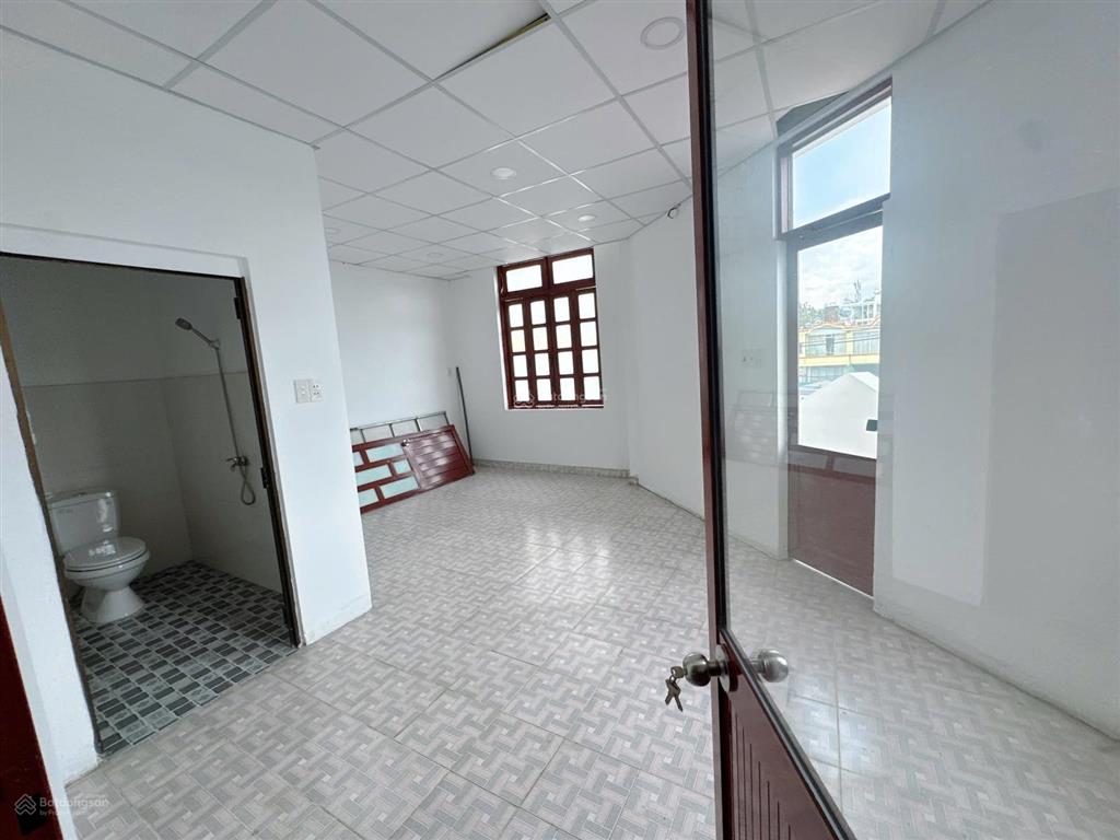 Chính chủ cho thuê mặt tiền kinh doanh bình long 9,5x40m đúc 3 tấm trống suốt