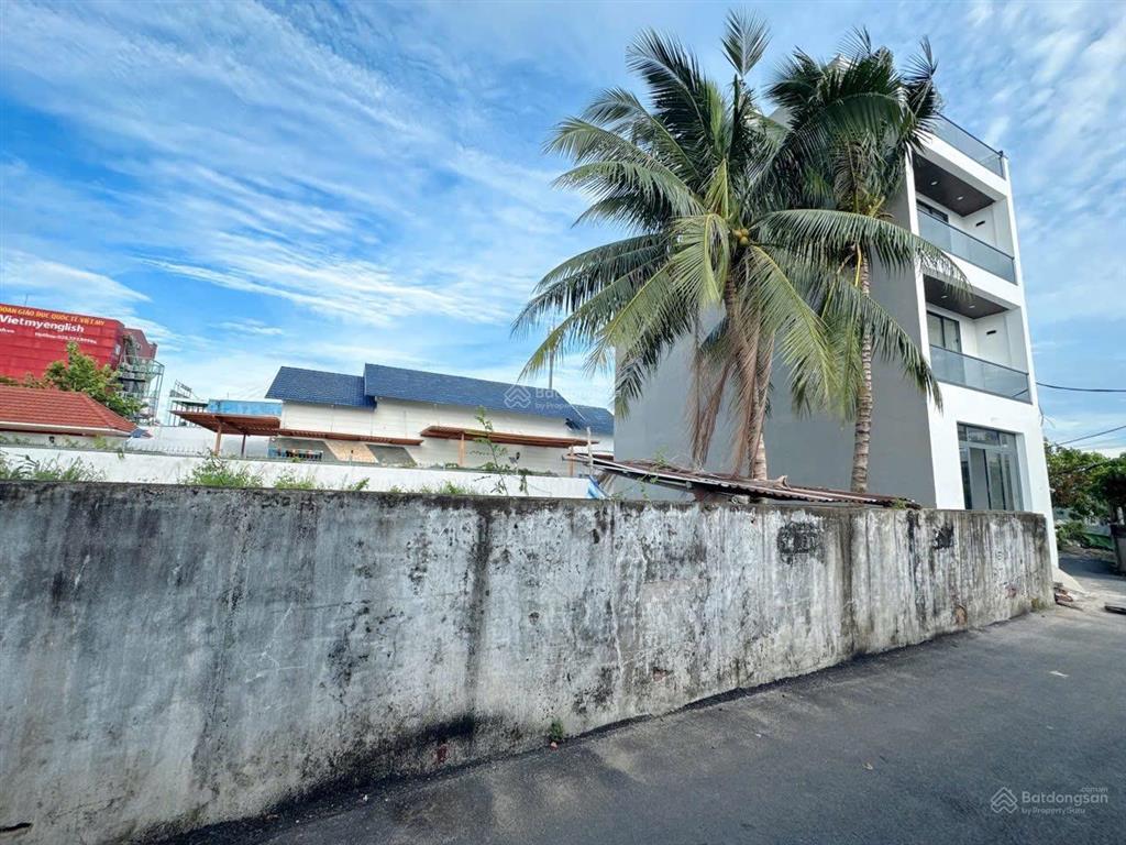 Chính chủ cần bán gấp lô đất trống hẻm 6m, 5x18m vuông vức, hoa hồng môi giới