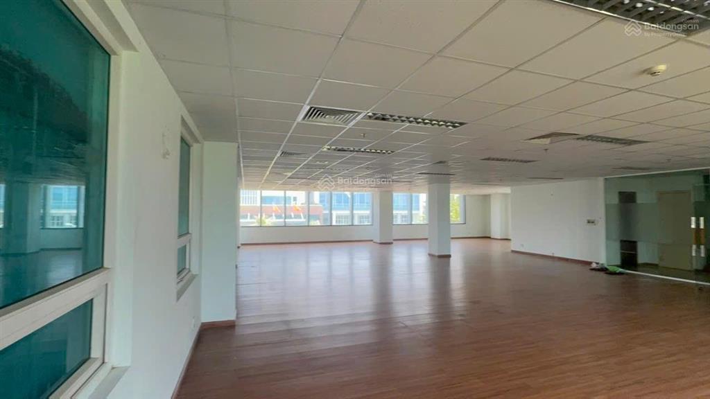 Cho thuê văn phòng đường xô viết nghệ tĩnh diện tích 240m2, full tiện ích