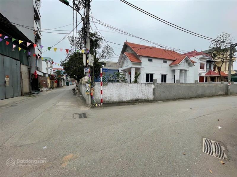 Bán đất sen hồ  lệ chi, gia lâm 45m² mt 4,83m 2,4 tỷ. đất đẹp, giá đầu tư, ô tô vào đất