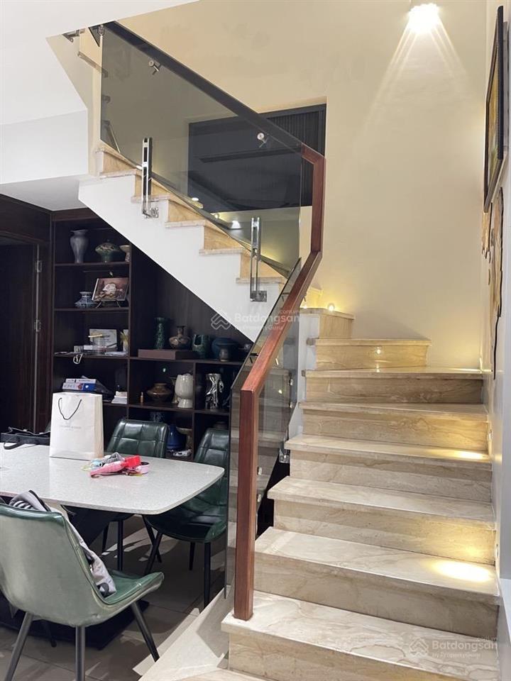 Biệt thự liền kề nam đuống, việt hưng 80m2 4t 12.2 tỷ. hiếm, oto tránh, chủ cần bán trước tết