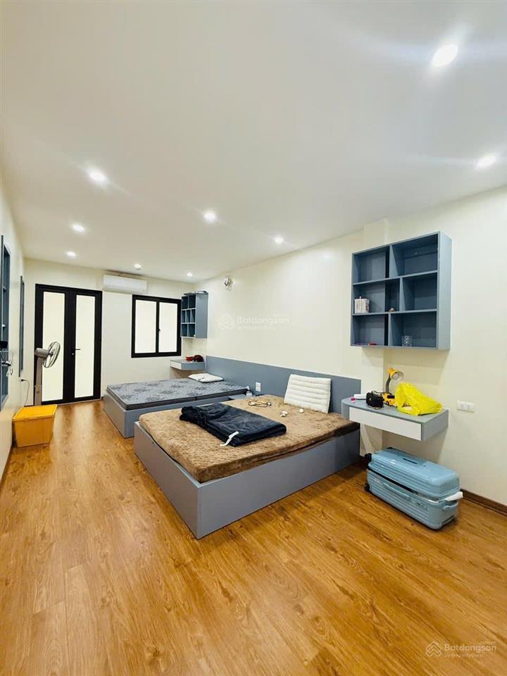 Bán nhà nguyễn văn cừ, bồ đề 40m2 5t 11.5 tỷ. nhà đẹp, nội thất xịn, ô tô tránh