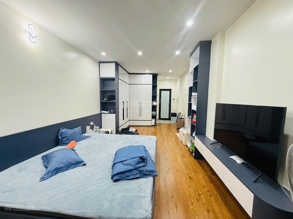 Bán nhà nguyễn văn cừ, bồ đề 40m2 5t 11.5 tỷ. nhà đẹp, nội thất xịn, ô tô tránh