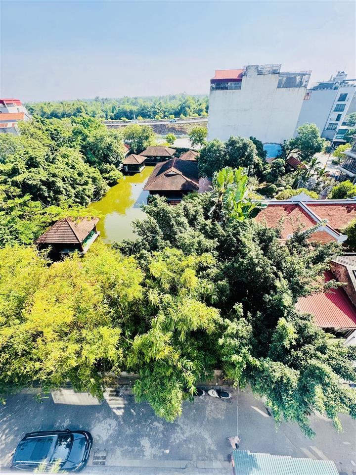 Bán nhà phúc lợi 60m2 7t 18.2 tỷ. thang máy, oto tránh, nội thất 5*