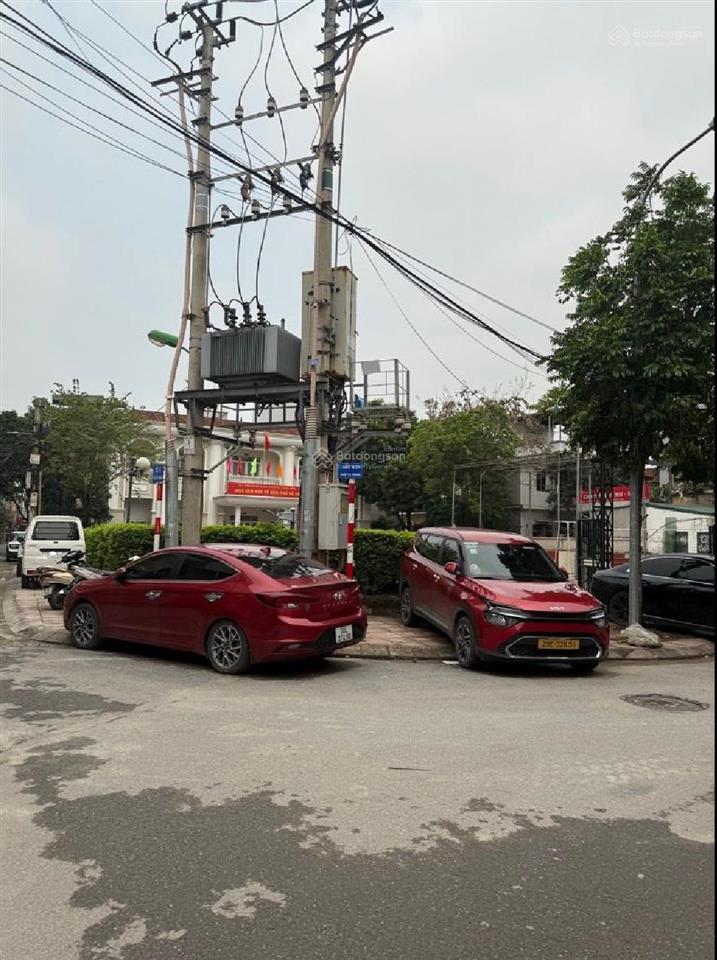 Bán đất tư đình 70m2 mt4,8m 16,5 tỷ. đất đẹp, oto tránh.