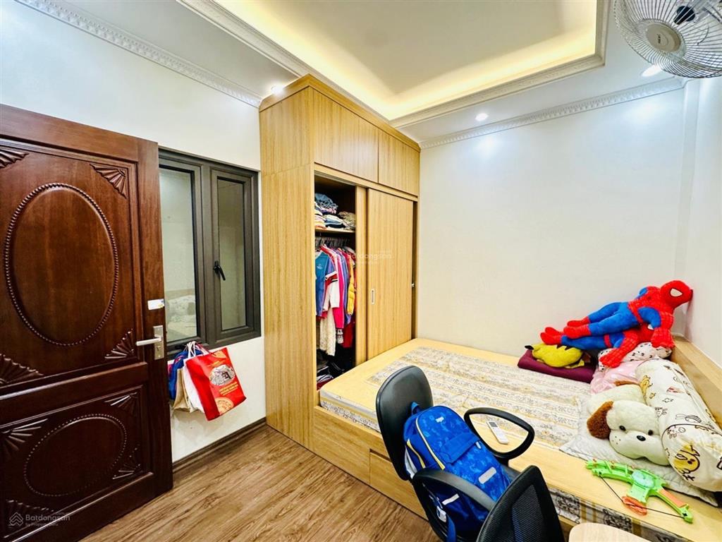 Bán nhà ngô gia tự, long biên 85m2 6t 17,5 tỷ. thang máy, vỉa hè, oto tránh, kinh doanh.