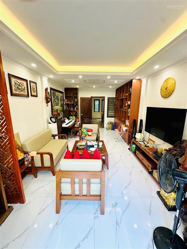 Bán nhà ngô gia tự, long biên 85m2 6t 17,5 tỷ. thang máy, vỉa hè, oto tránh, kinh doanh.