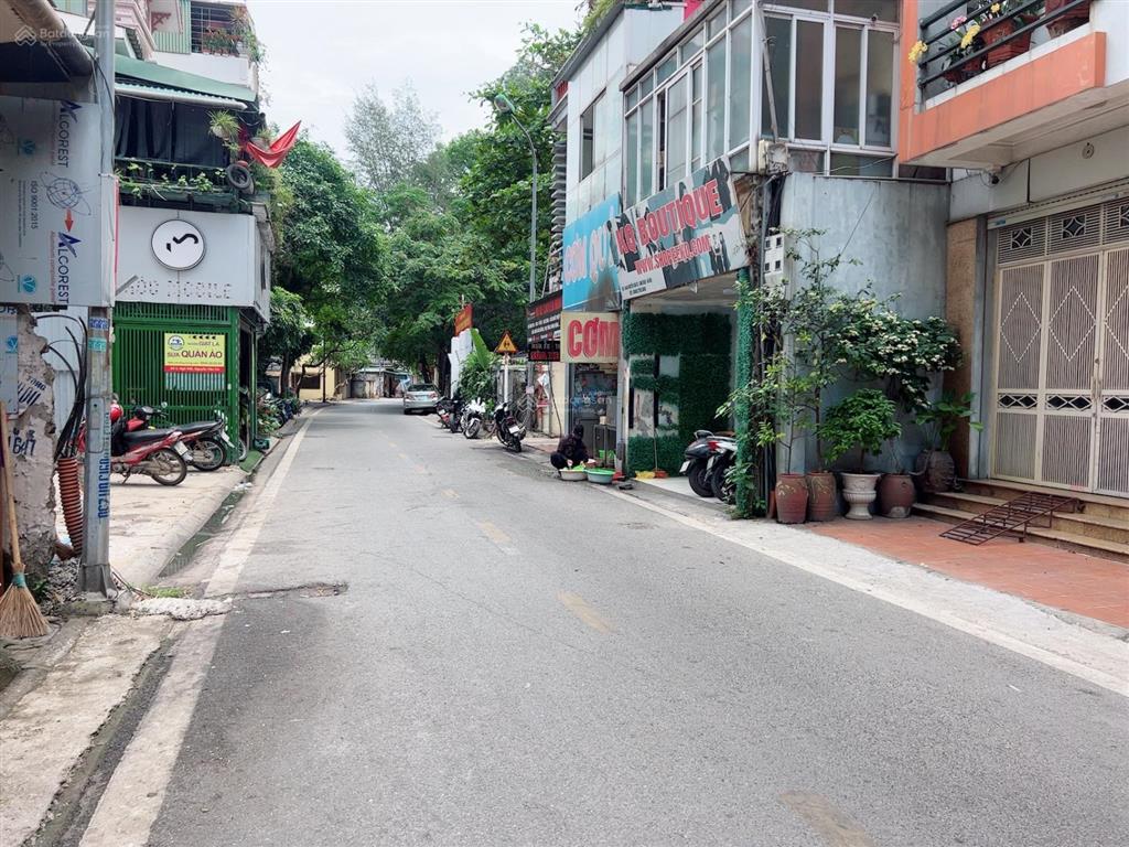 Bán đất bồ đề, long biên 8,5 tỷ, 60m2. hiếm, oto đỗ.