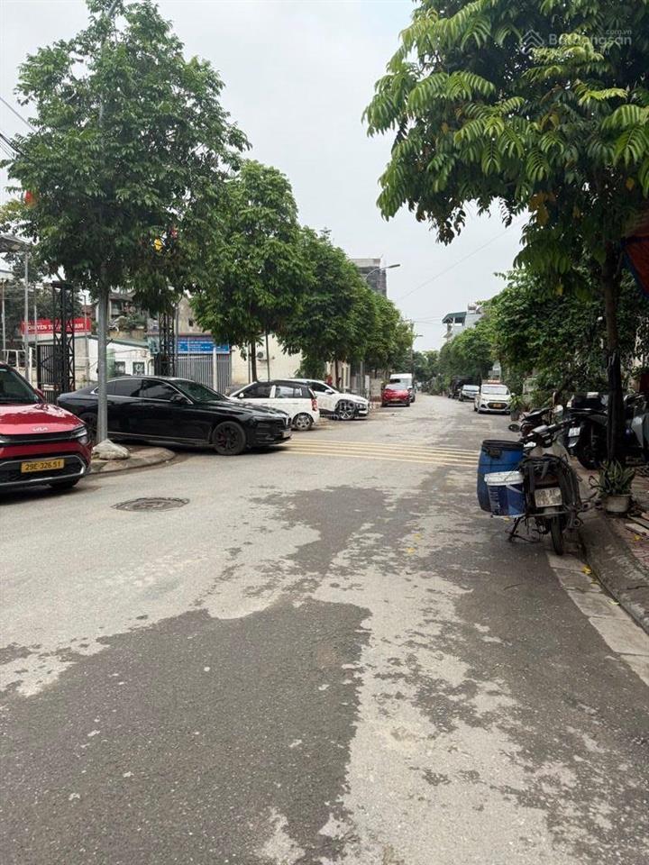 Bán đất tư đình, 70m² mt5m 16 tỷ. oto tránh, gần cầu trần hưng đạo.