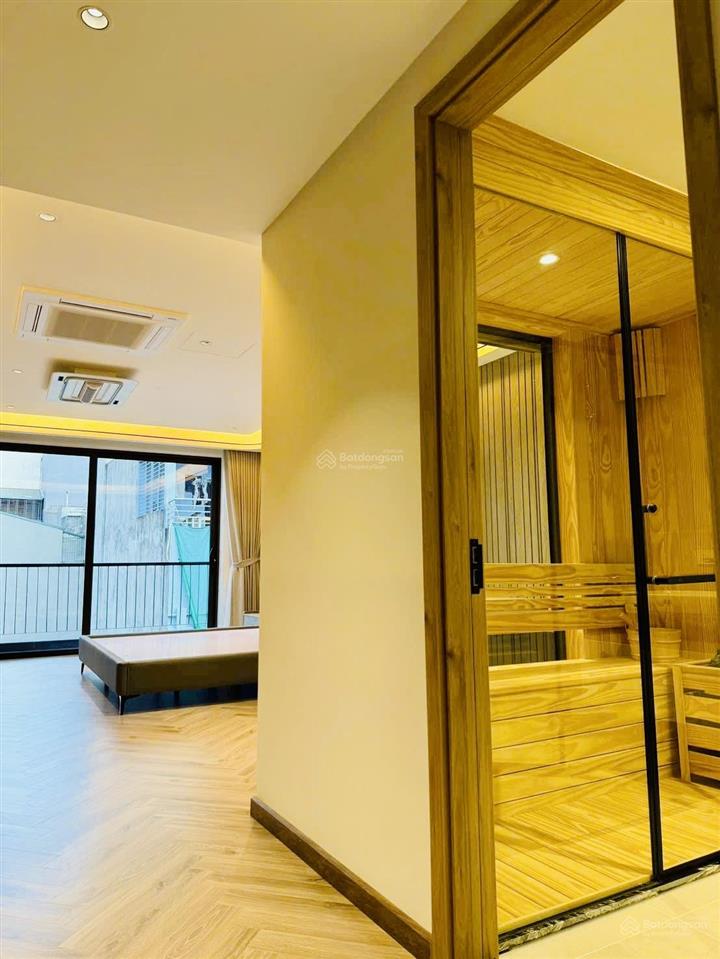 Bán nhà phố trạm, long biên 65m2 7t 31 tỷ. mặt đường tđc kinh doanh, vỉa hè rộng.