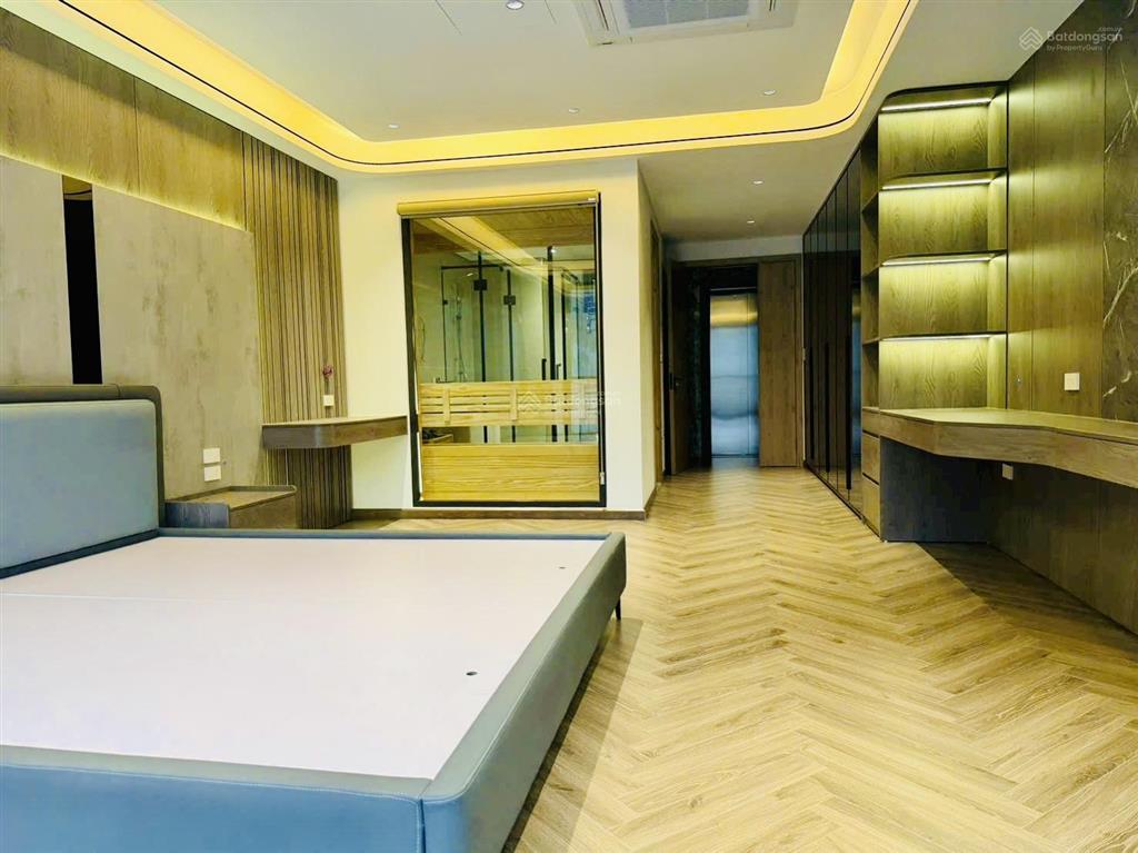 Bán nhà phố trạm, long biên 65m2 7t 31 tỷ. mặt đường tđc kinh doanh, vỉa hè rộng.