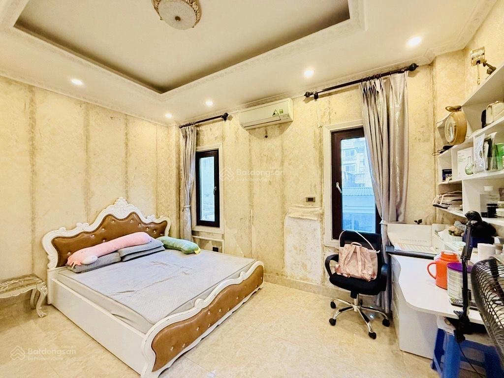 Bán nhà ngô gia tự, long biên 100m2 4t 19,6 tỷ. siêu phẩm, mặt phố, kinh doanh