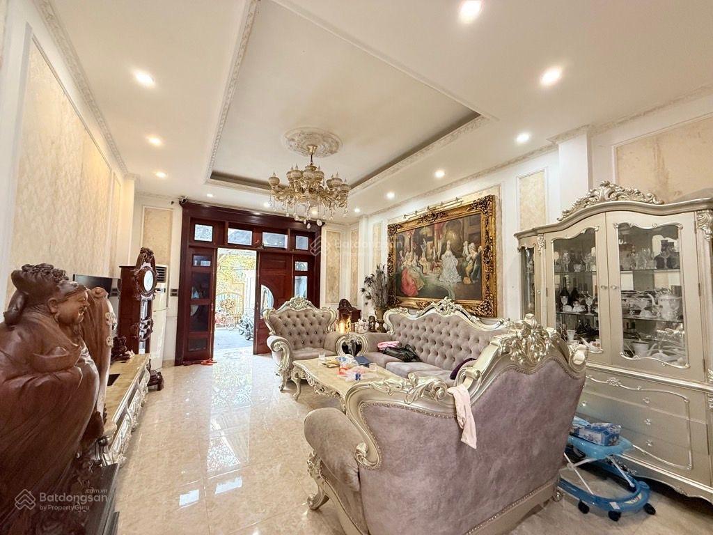 Bán nhà ngô gia tự, long biên 100m2 4t 19,6 tỷ. siêu phẩm, mặt phố, kinh doanh