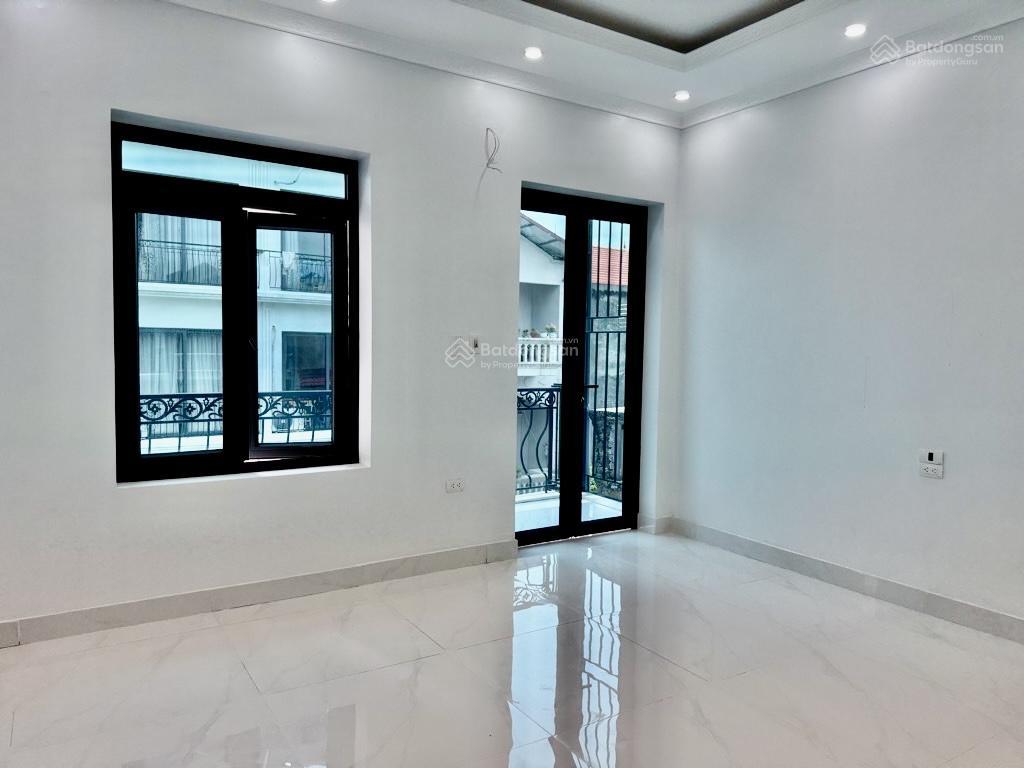 Bán nhà chu huy mân, 110m2 5t 11,6 tỷ. ô tô, giá đầu tư