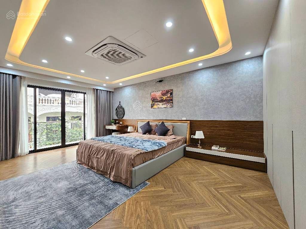 Bán nhà bát khối, 70m² 7t 16,5 tỷ. gara 2 oto, thang máy, kinh doanh.