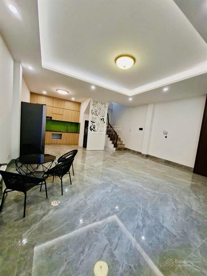 Bán nhà việt hưng, 58m2 5t, 7,3 tỷ. nhà mới, ô tô đỗ cổng
