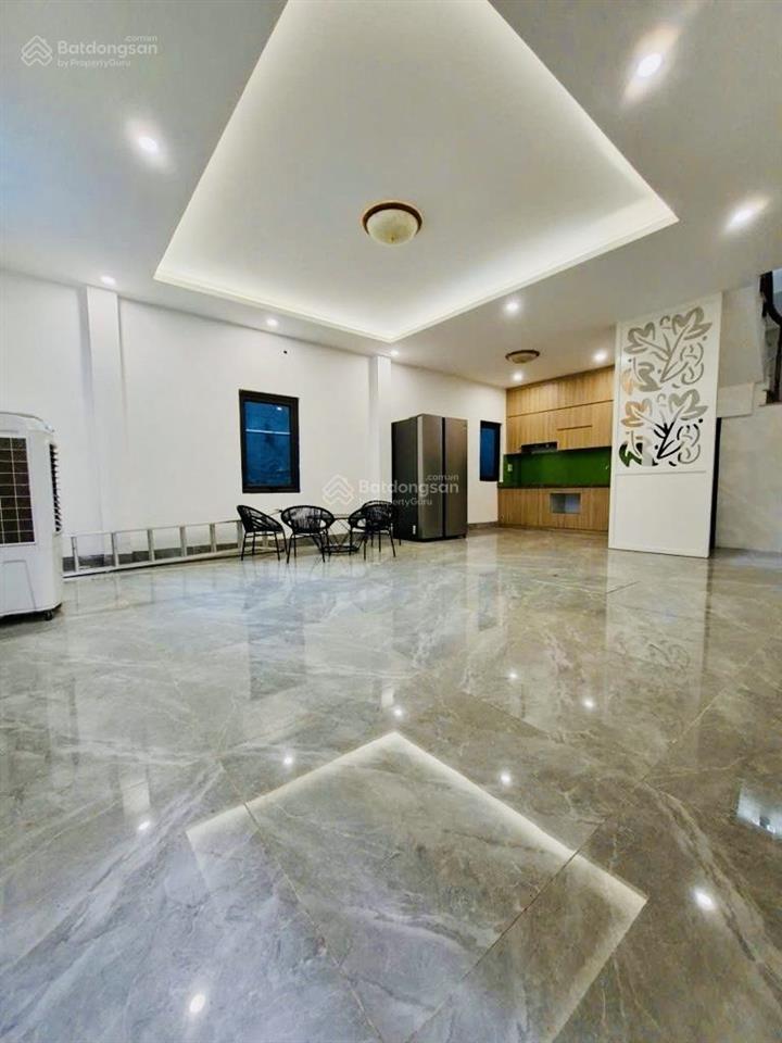 Bán nhà việt hưng, 58m2 5t, 7,3 tỷ. nhà mới, ô tô đỗ cổng
