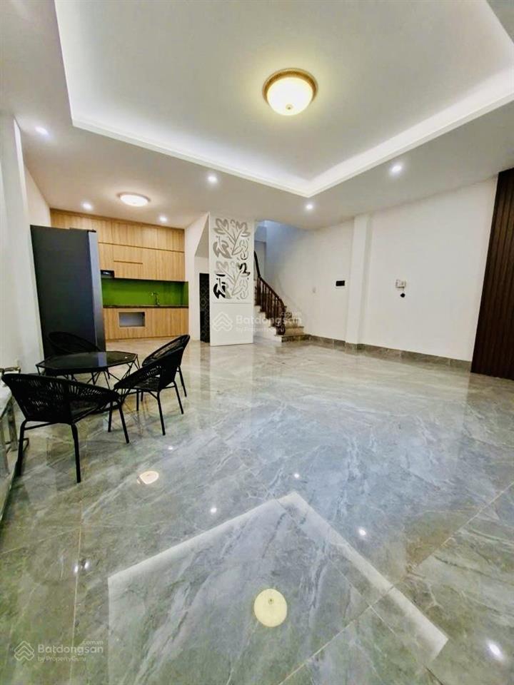 Bán nhà việt hưng, 58m2 5t, 7,3 tỷ. nhà mới, ô tô đỗ cổng