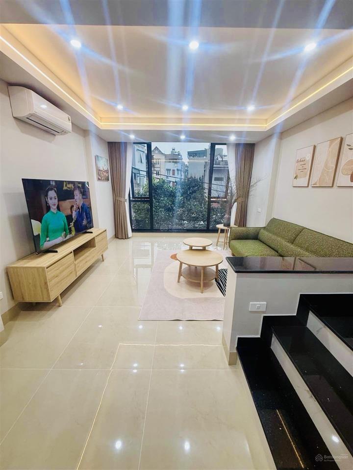 Bán nhà việt hưng 70m2 5t 11,3 tỷ. nhà đẹp, thoáng sáng, sân vườn tiểu cảnh