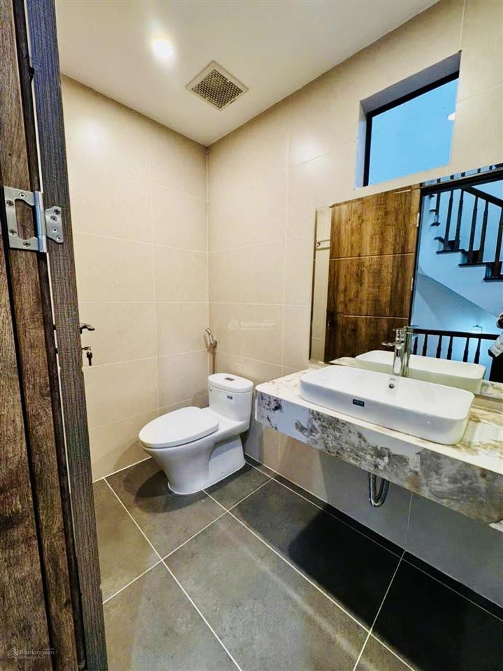 Bán nhà việt hưng 70m2 5t 11,3 tỷ. nhà đẹp, thoáng sáng, sân vườn tiểu cảnh