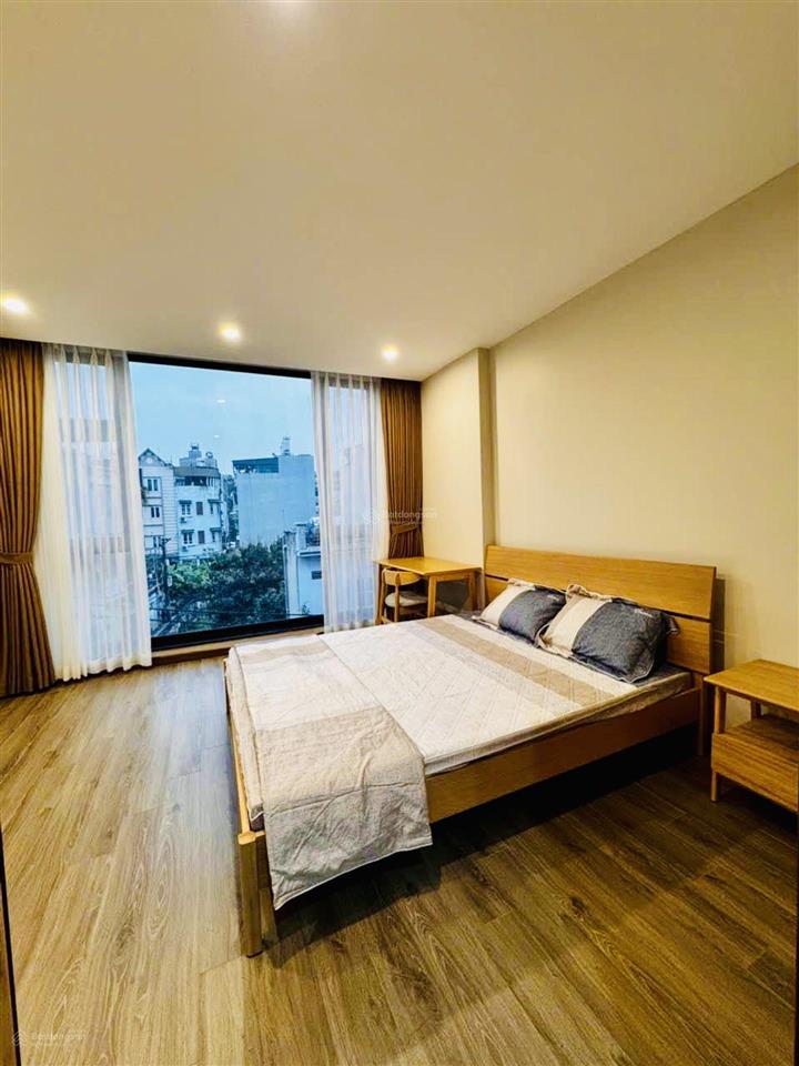 Bán nhà việt hưng 70m2 5t 11,3 tỷ. nhà đẹp, thoáng sáng, sân vườn tiểu cảnh