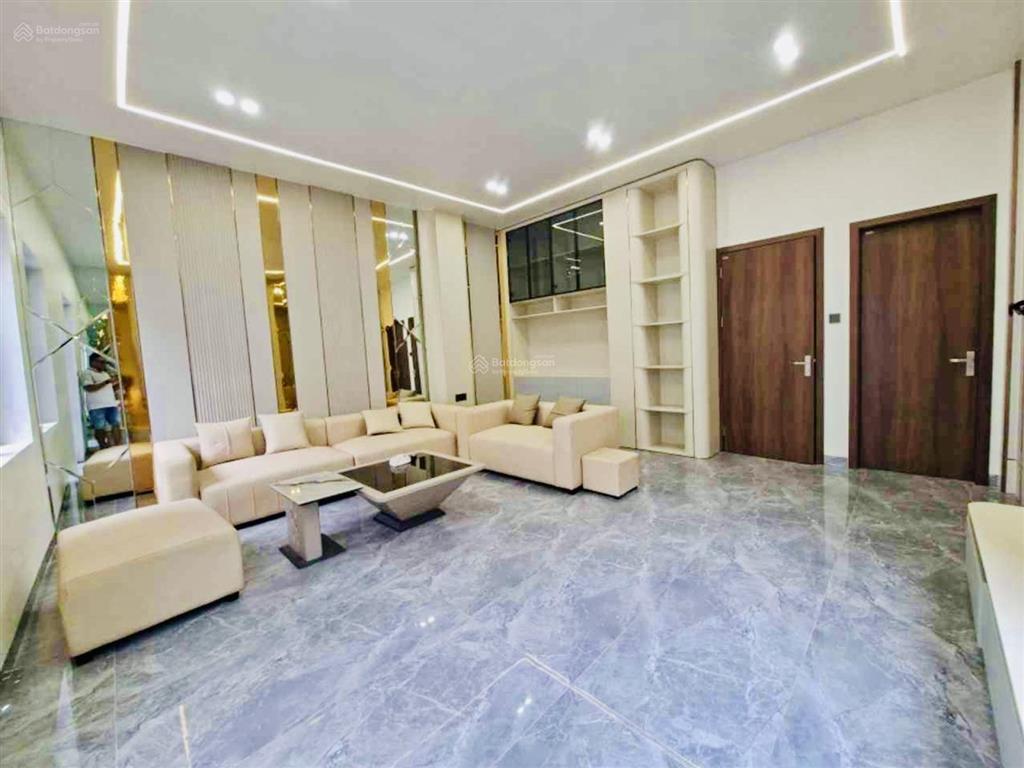 Bán nhà nguyễn văn cừ  gia thụy 100m2 7t 15,8 tỷ. nhà mới hiện đại, thang máy