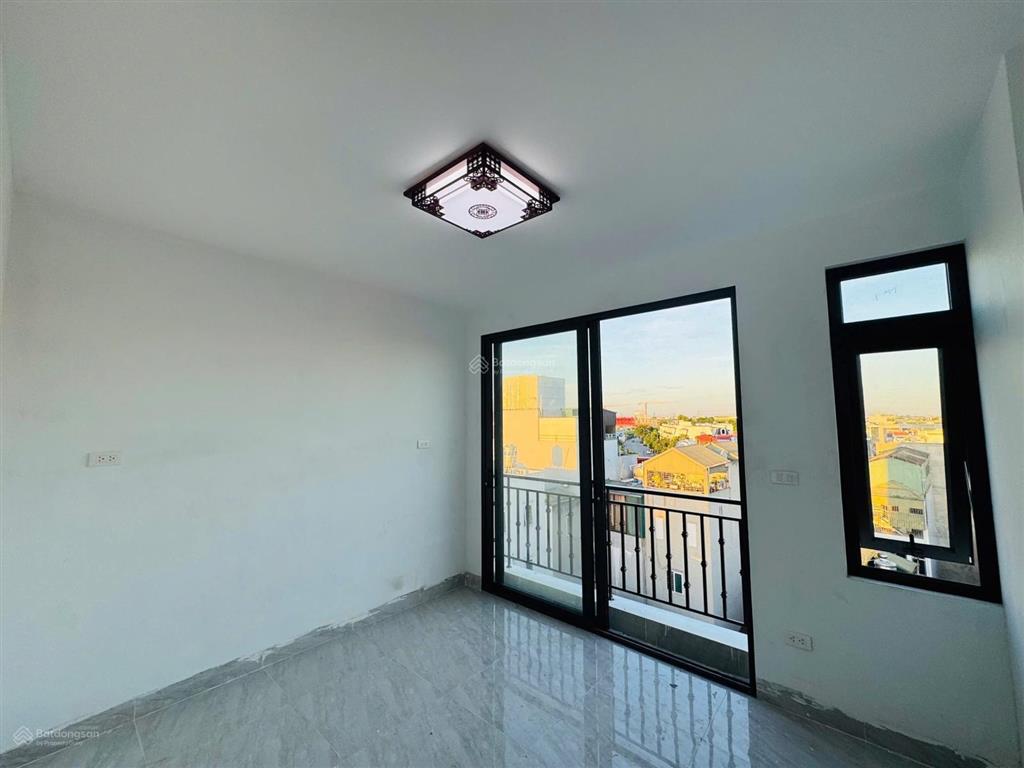 Bán nhà thanh am, long biên 46m2 6t 8,8 tỷ. nhà đẹp, thang máy, nội thất xịn