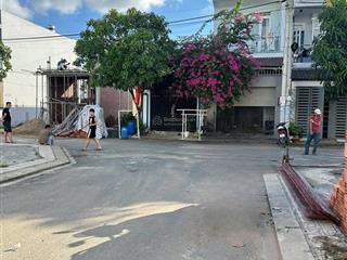 Chính chủ gửi bán đất hẻm 218 võ văn hát p. long trường q9 cũ gần trường đại học tài chính