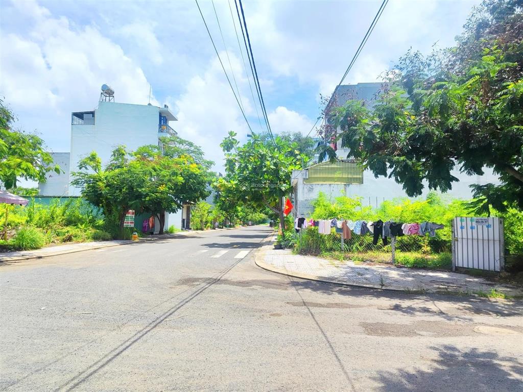Bán lô góc 2mt siêu đẹp, địa chỉ tốt gần nguyễn duy trinh, phường long trường, quận 9