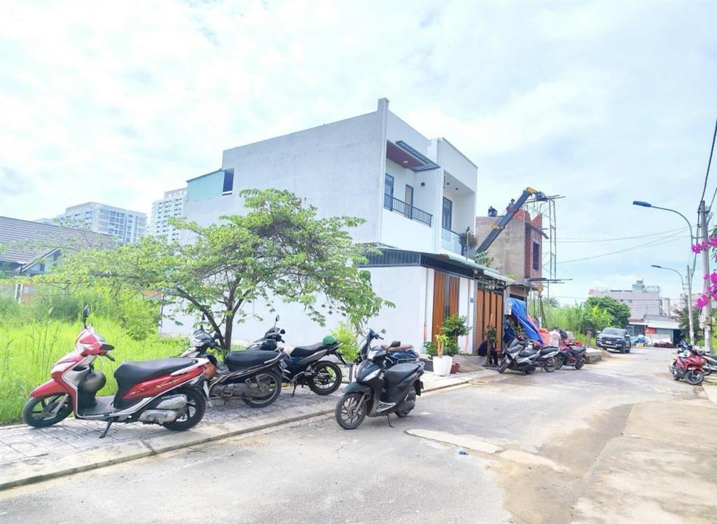 Bán lô đất đẹp giá hời phường long trường q9 4,5m x 12m