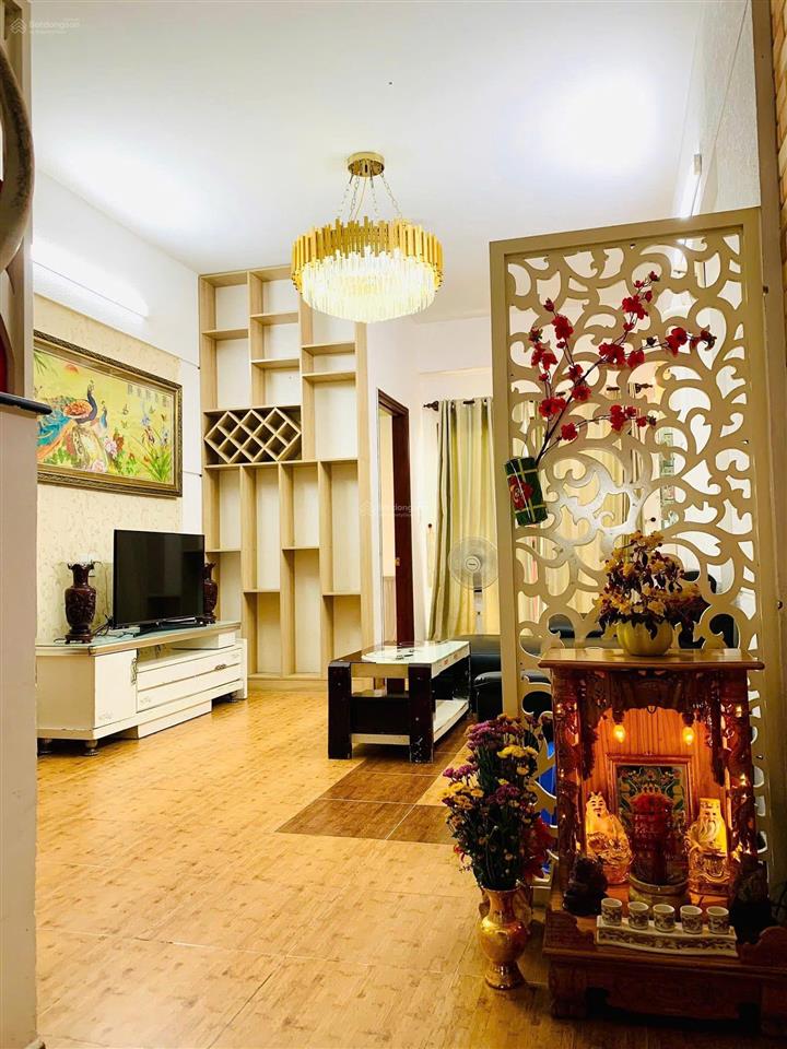 Cần gấp căn hộ khang phú 74m²  ban công rộng  2pn|2wc  bán giá 3,6 tỷ  sổ hồng riêng.
