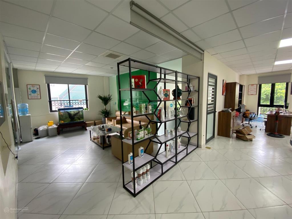 Cho thuê văn phòng làm việc tại nguyễn xiển quận thanh xuân 90m2 giá chỉ 12tr/tháng. xe thoải mái