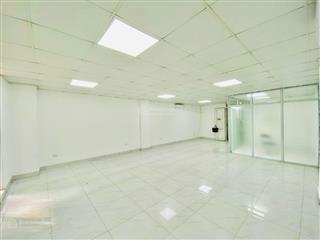 Cho thuê văn phòng tại phố 110 hoàng văn thái, thanh xuân, view thoáng, chia sẵn 02 phòng vách kính