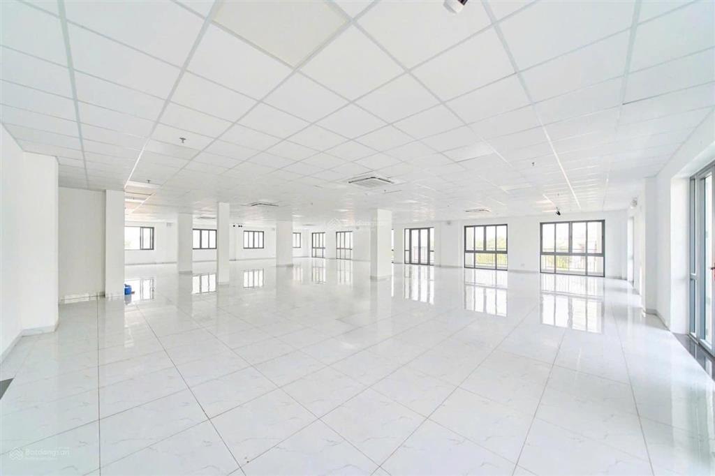 Văn phòng cao cấp 290m2 cho thuê vị trí vàng tại nguyễn trãi giá thuê 43 triệu/tháng