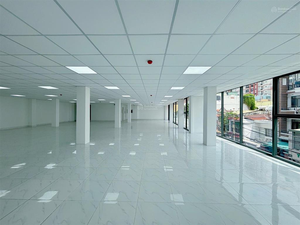 Văn phòng cao cấp 290m2 cho thuê vị trí vàng tại nguyễn trãi giá thuê 43 triệu/tháng