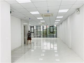 Văn phòng 78m² tại phố đỗ đức dục  vị trí đẹp giá cực mềm