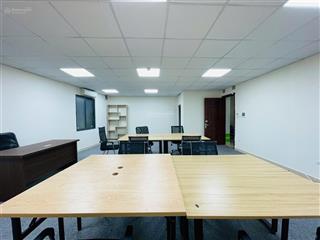Chính chủ cho thuê văn phòng 120m2  sẵn phòng ban  ngay tố hữu