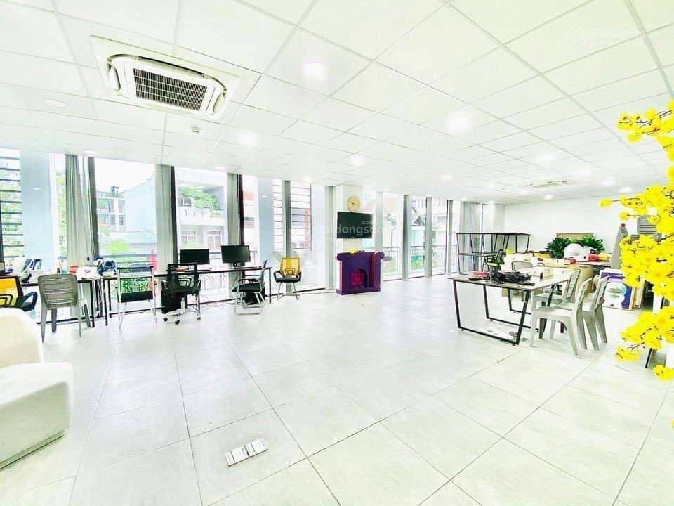 Cho thuê văn phòng tại nguyễn ngọc nại thanh xuân  diện tích phòng 120m2  giá 17 triệu