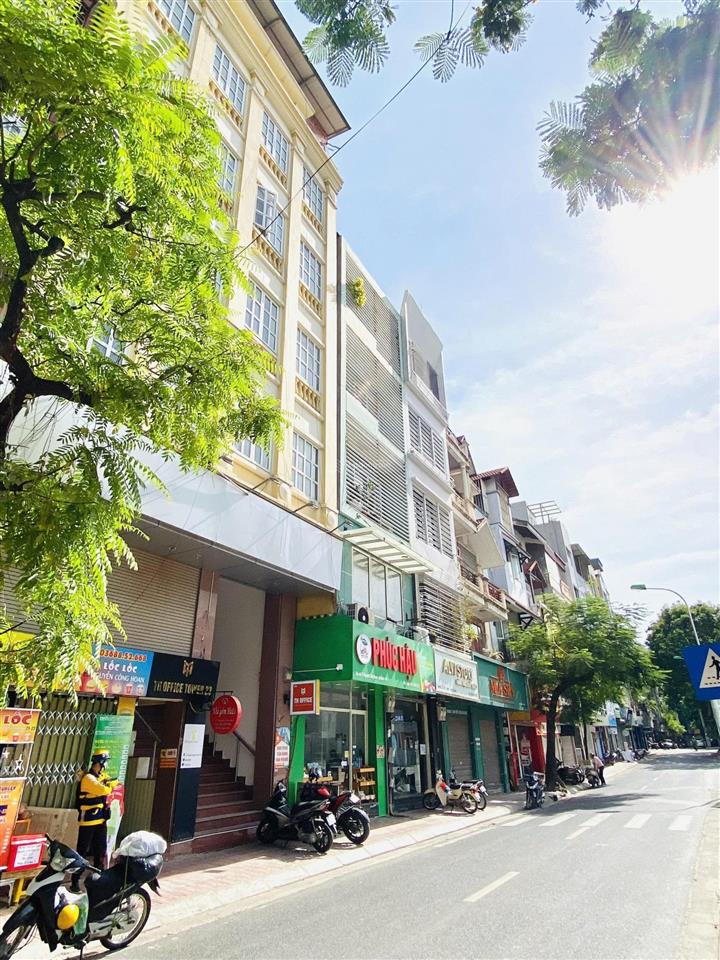 Địa chỉ p401, tòa 21  23 nguyễn công hoan, ba đình diện tích 20m² giá thuê 3,8 triệu/tháng