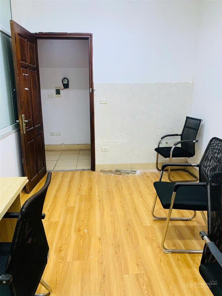Địa chỉ p401, tòa 21  23 nguyễn công hoan, ba đình diện tích 20m² giá thuê 3,8 triệu/tháng