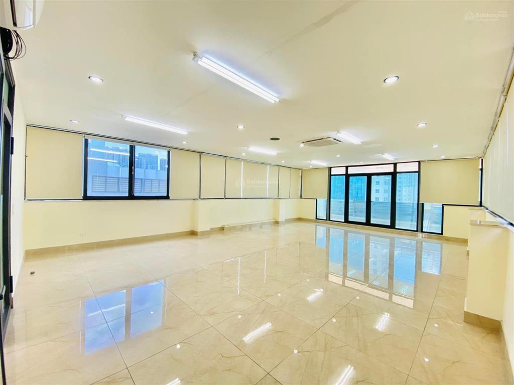 Cho thuê văn phòng vũ tông phan 100m2 giá 15 triệu vị trí đẹp, giá tốt tại thanh xuân