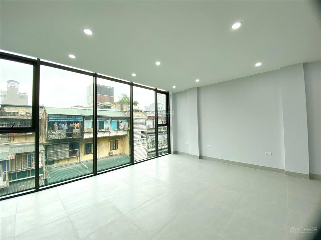 Siêu hot văn phòng nguyên hồng giá chỉ 7tr full 40m2 khó tìm