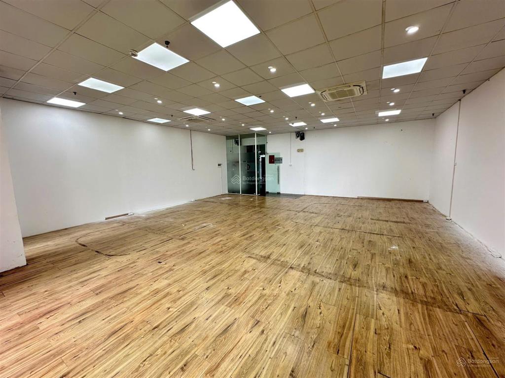 Cho thuê văn phòng khuất duy tiến  thanh xuân, diện tích 120m2, giá chỉ 18 triệu/tháng