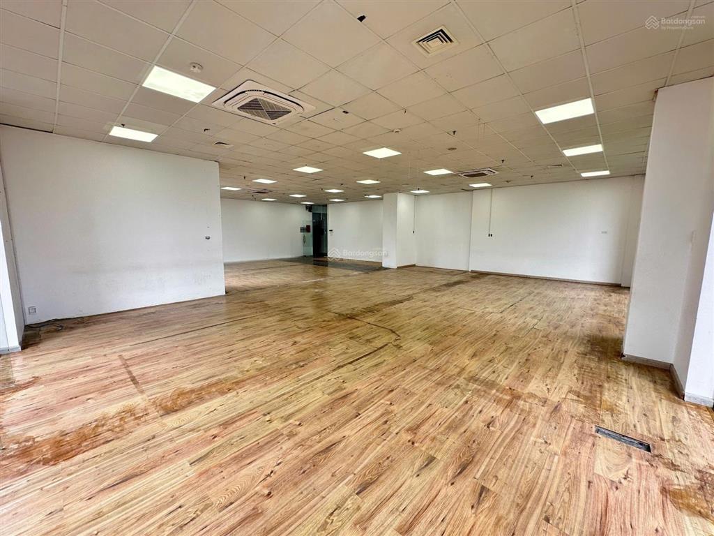 Cho thuê văn phòng khuất duy tiến  thanh xuân, diện tích 120m2, giá chỉ 18 triệu/tháng