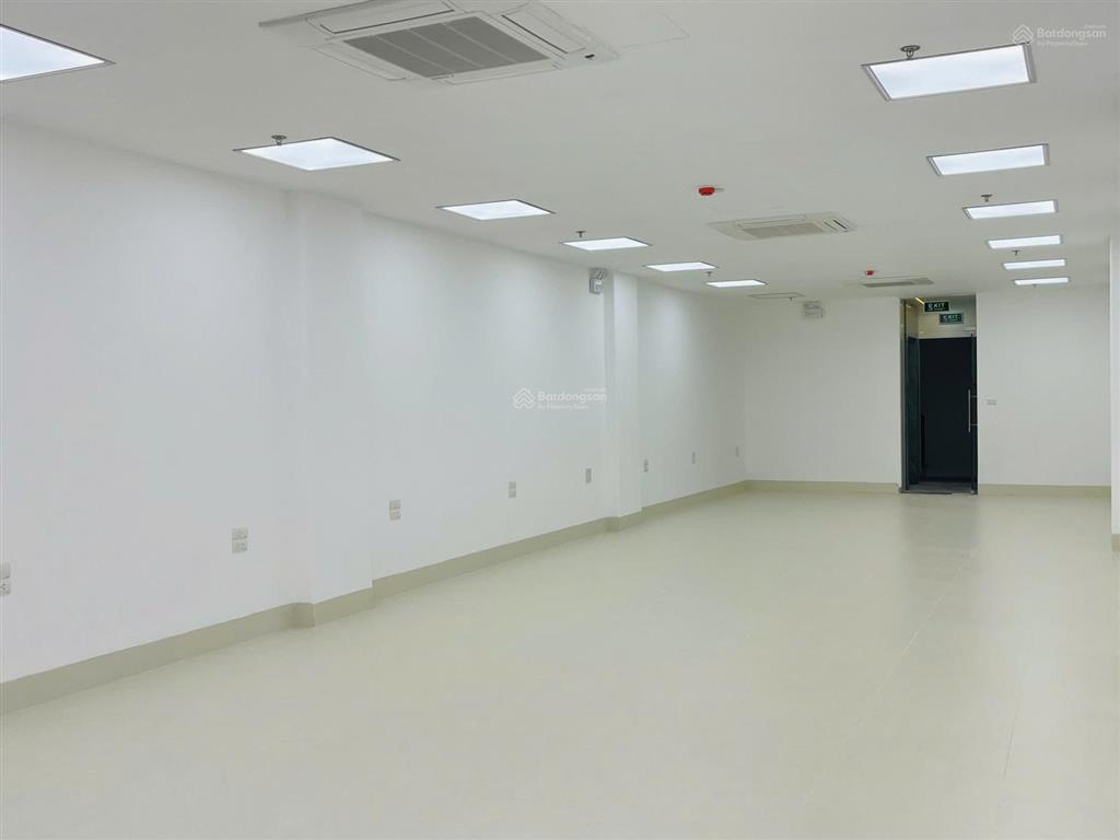 Giá ưu đãi 1 sàn văn phòng 100m2 duy nhất chỉ 16 triệu/tháng tại hoàng văn thái
