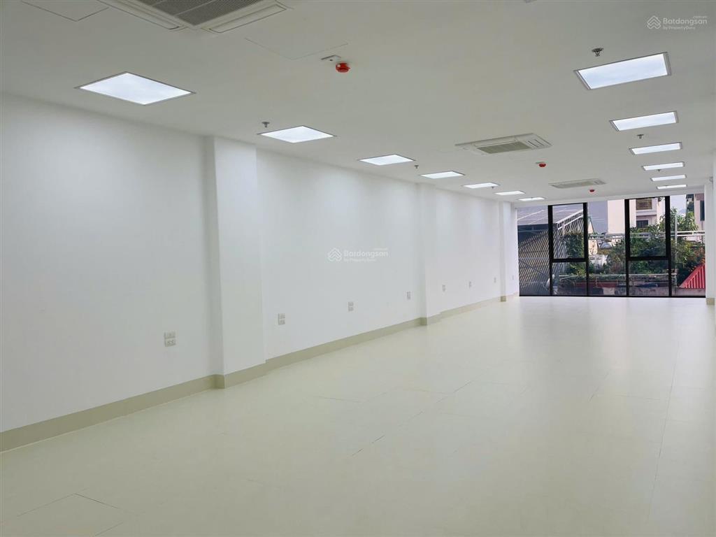 Giá ưu đãi 1 sàn văn phòng 100m2 duy nhất chỉ 16 triệu/tháng tại hoàng văn thái